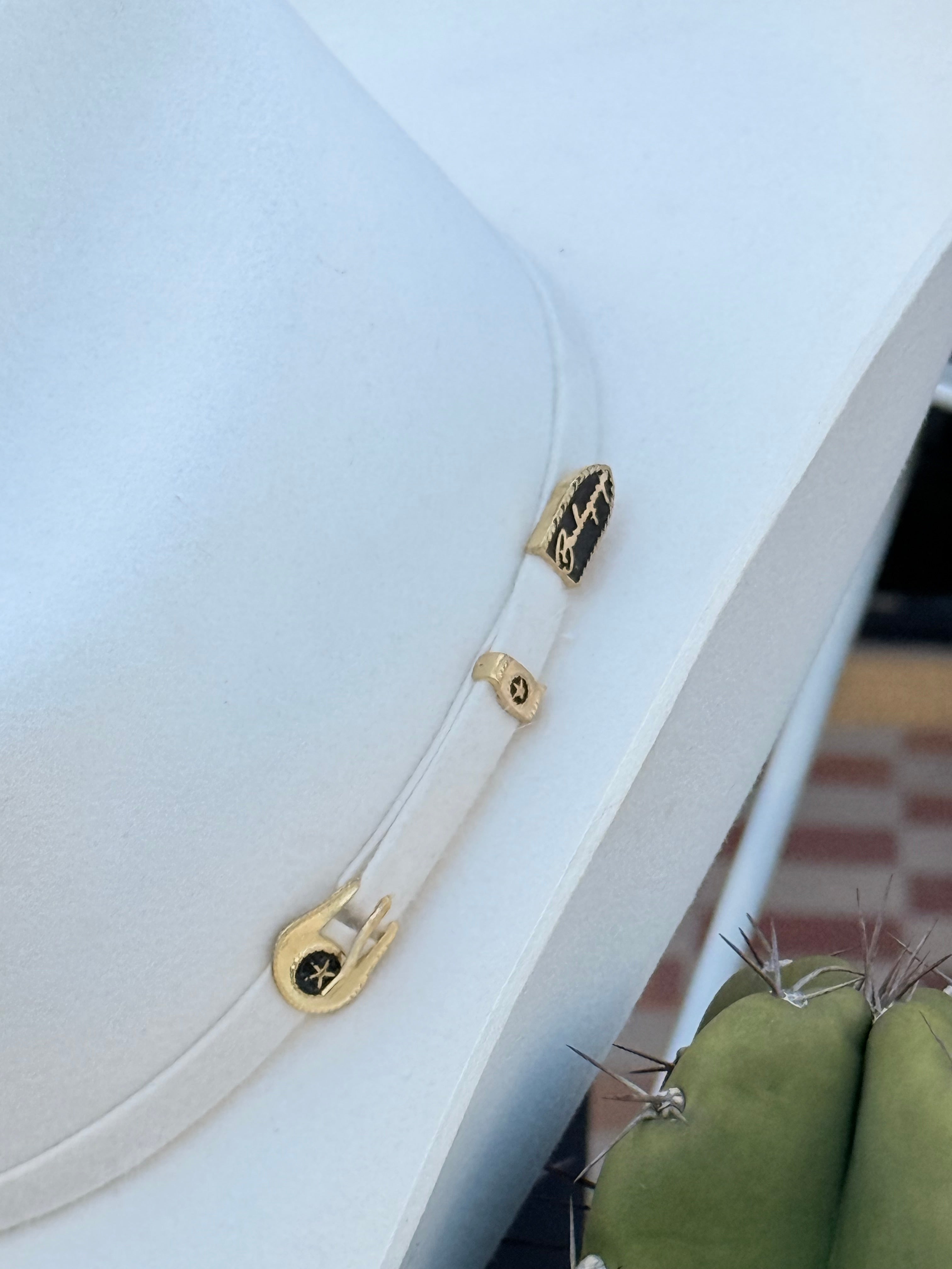 CELEBRITY 30x Clásico